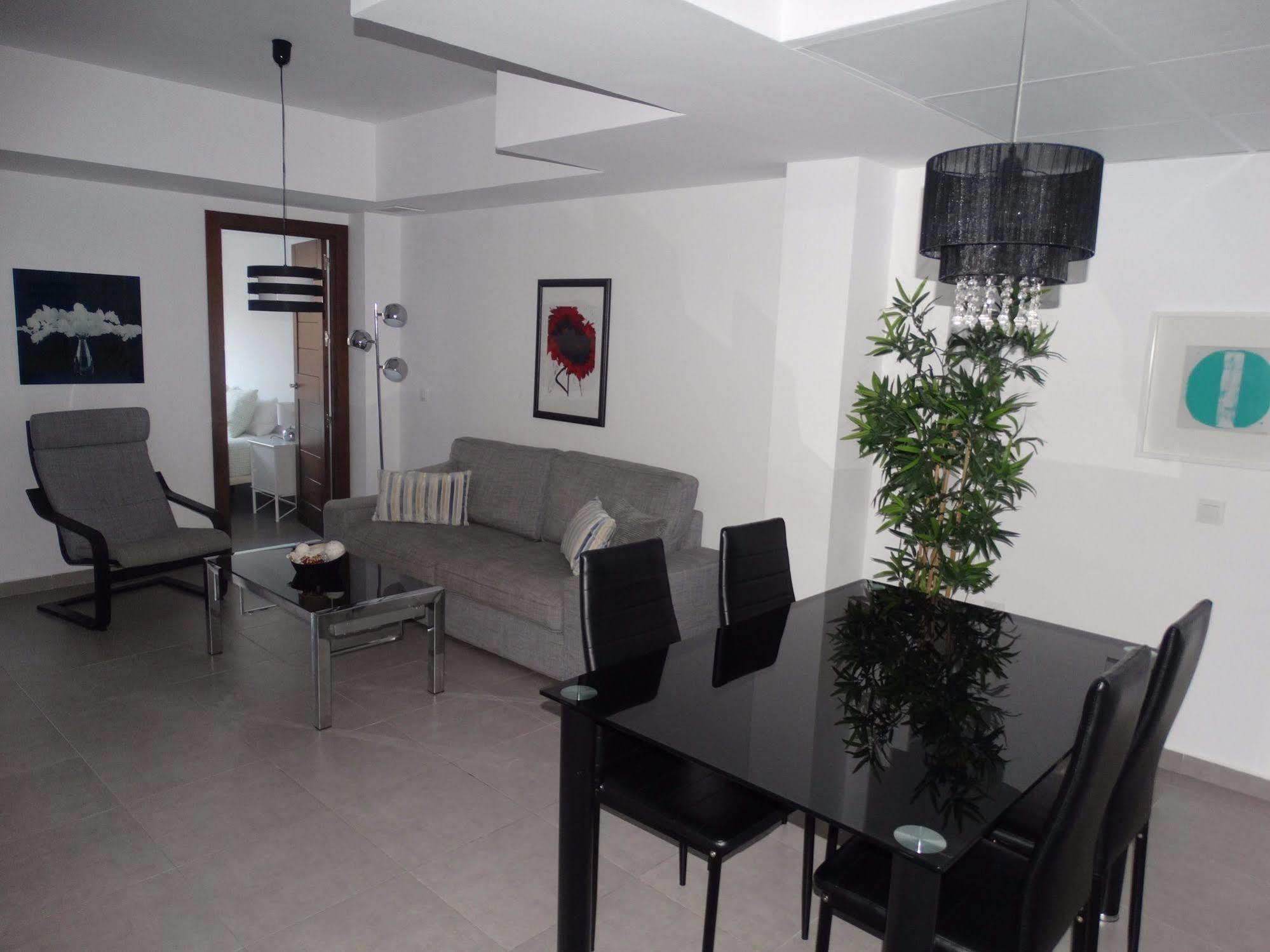 Malaga Apartamentos - Nuno Gomez, 24 المظهر الخارجي الصورة