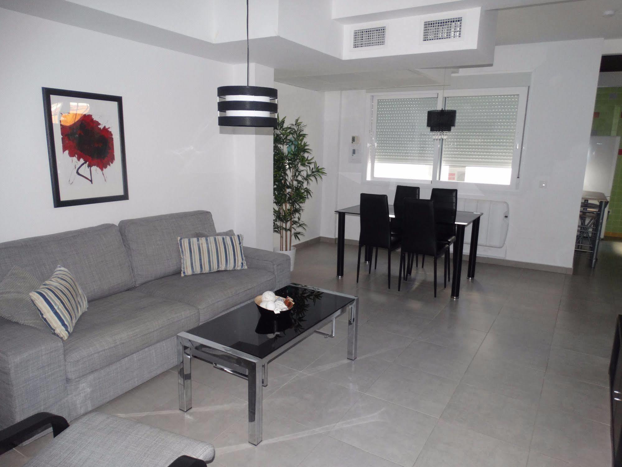 Malaga Apartamentos - Nuno Gomez, 24 المظهر الخارجي الصورة
